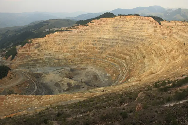 Roșia Poieni open-pit copper mine
