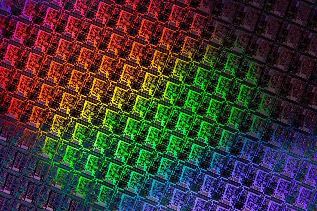 5C2A5953R - 49913961083 – Silicon Wafer 20200519
