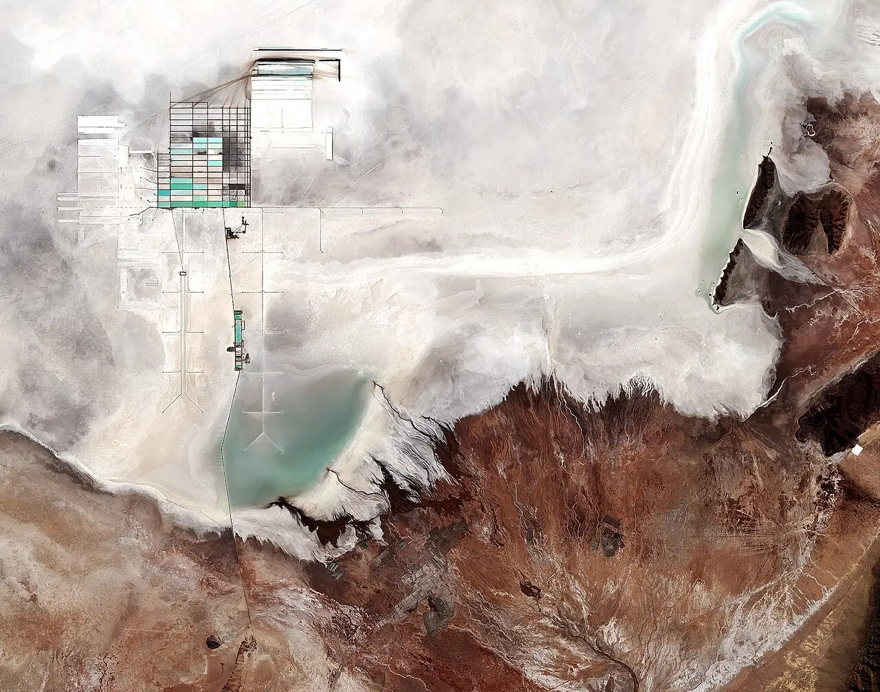 Uyuni salt flat, Bolivia ESA380675